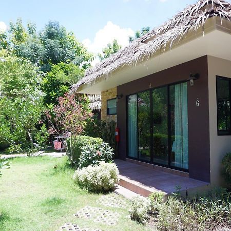 Papa'S Home And Rabbit Cafe Ban Mai (Chiang Mai) Exterior foto