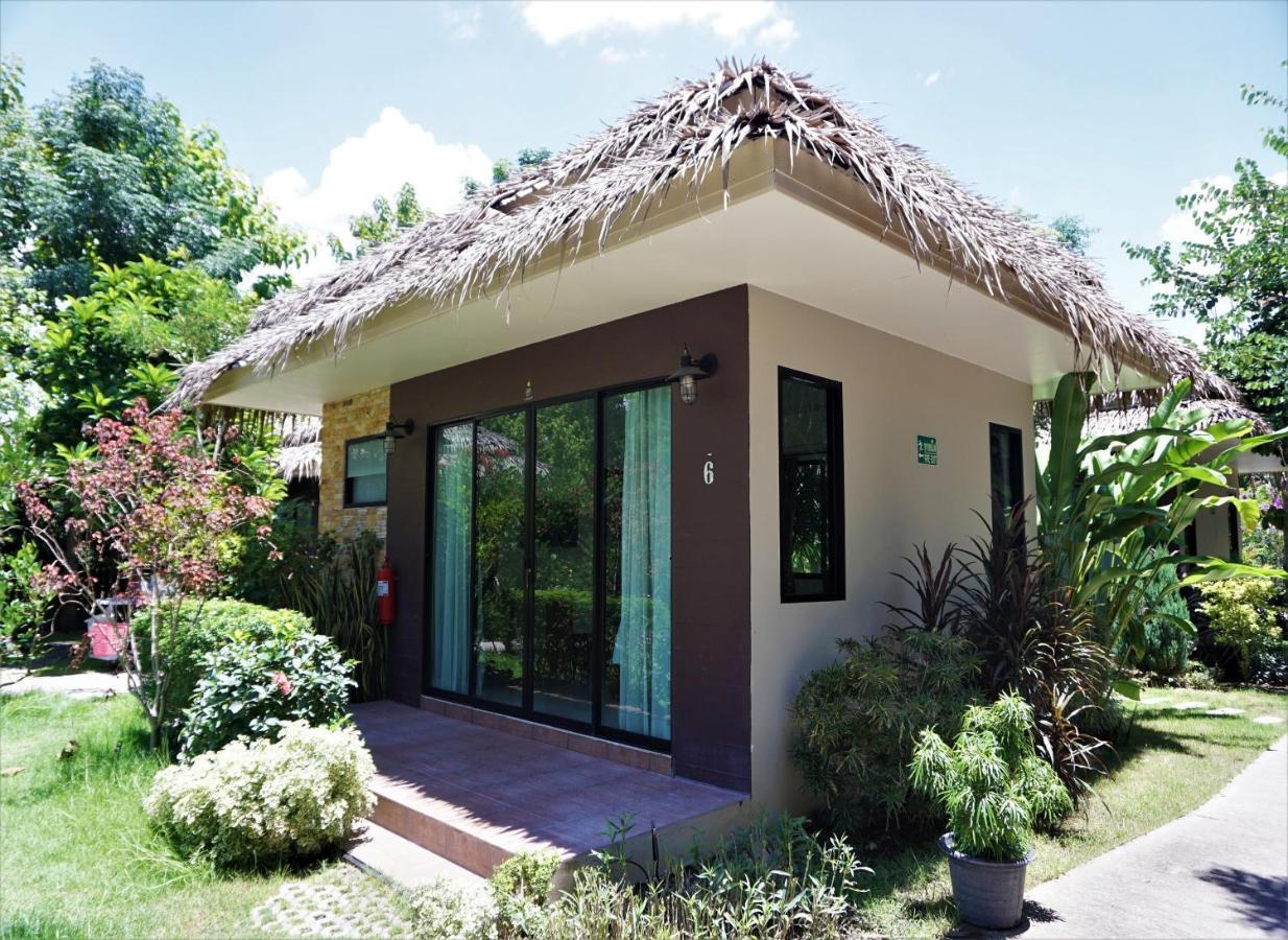 Papa'S Home And Rabbit Cafe Ban Mai (Chiang Mai) Exterior foto